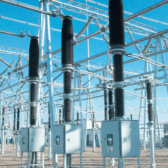 Live Tank Circuit Breaker